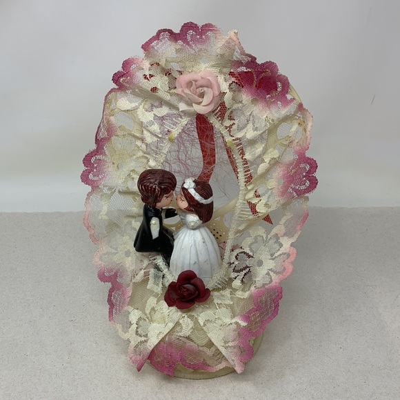 Vintage Other - 10.5” vintage wedding cake topper bride groom kissing with defects cute!